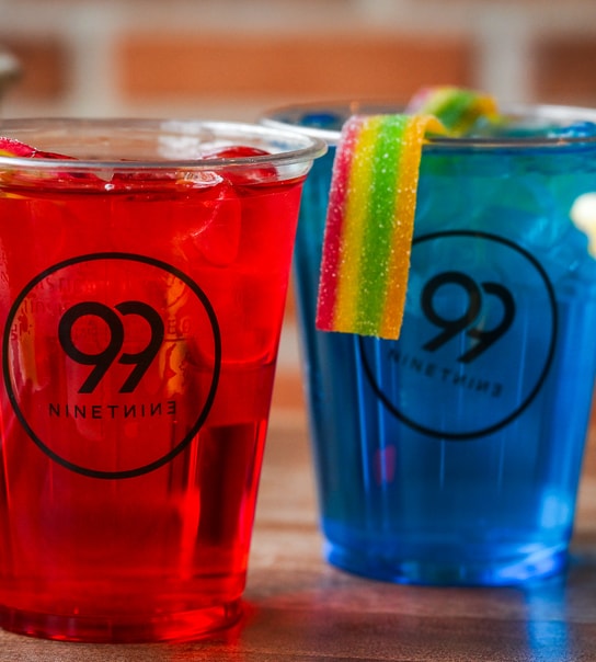 Valgfri dessert + drik hos Ninetnine