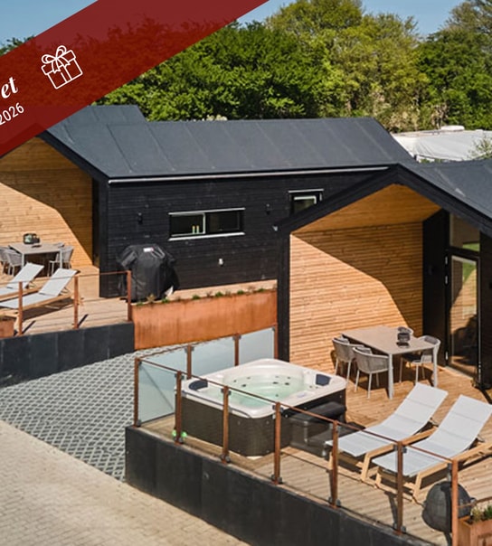 NYHED: Luksus feriehus med spa og havudsigt