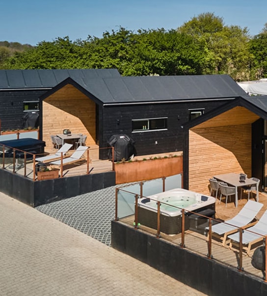 NYHED: Luksus feriehus med spa og havudsigt