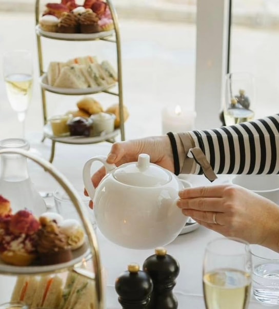 Marienlyst: Pool Club og Afternoon Tea