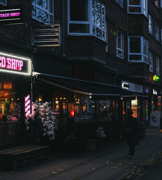 2 Tacos + Nachos/Dip - The Taco Shop