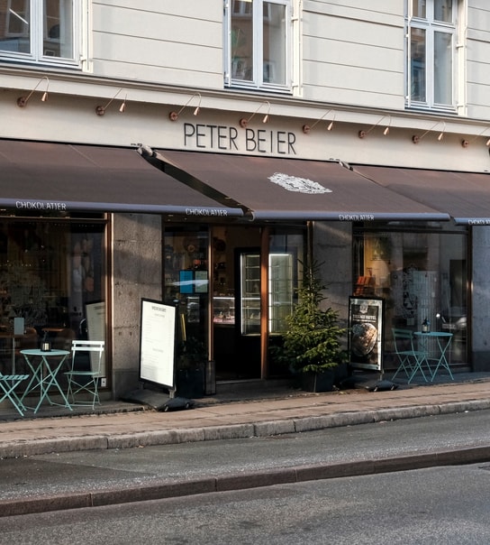 Hjemmelavet Crêpe + Valgfri Varm Drik @ Peter Beier Chokolade