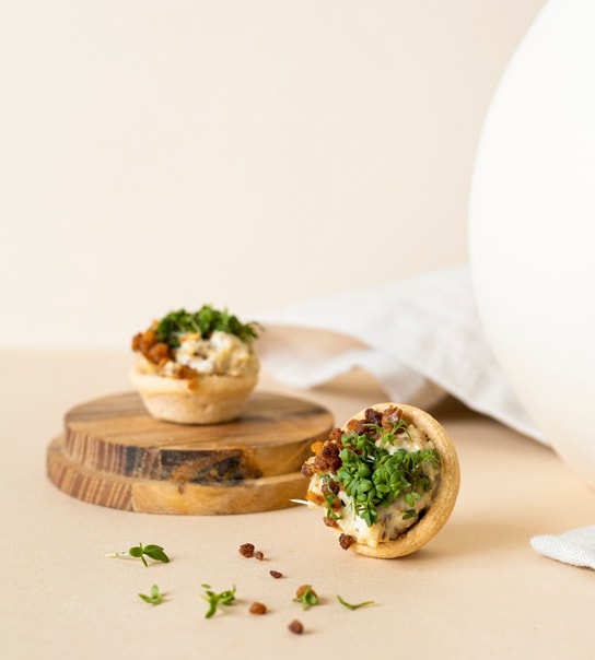 16 Mini-Smørrebrød fra Danish Minies - Smag Alle Dine Favoritter i Et Måltid