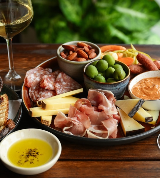 Charcuterie & Vin - Vestervino