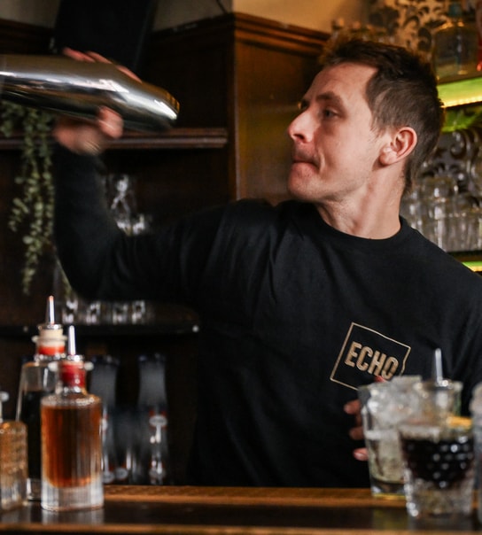 2 Valgfrie Cocktails på Echo Bar