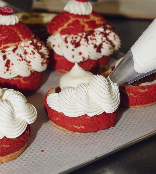 2 Valgfri Fastelavnsboller @ Bake My Day - 100 % Familieejet Kagekunst