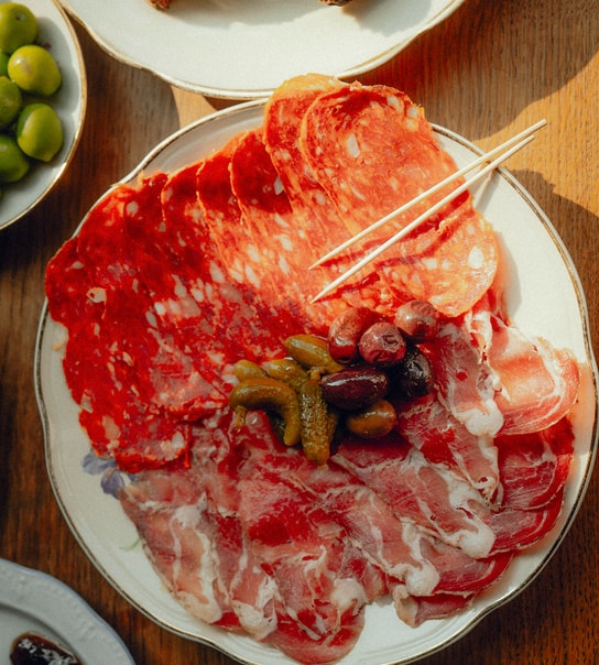 Valgfrit Glas Vin + Charcuterie @ Vesterhus - Gode Glas & Endnu Bedre Stemning