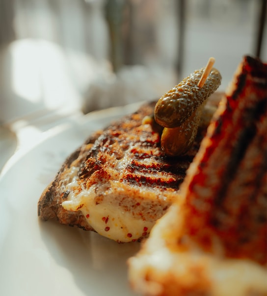 Valgfrit Glas Vin + Charcuterie @ Vesterhus - Gode Glas & Endnu Bedre Stemning