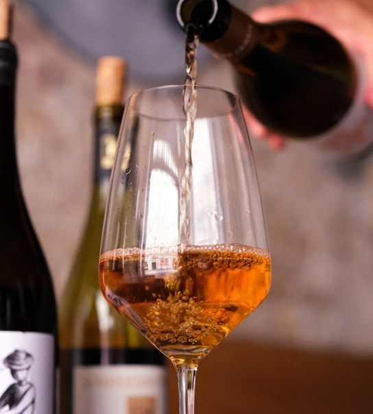 Valgfrit Glas Vin + Charcuterie @ Vesterhus - Gode Glas & Endnu Bedre Stemning