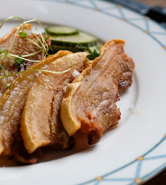 Stegt Flæsk m. Persillesovs - Nyhavns Færgekro