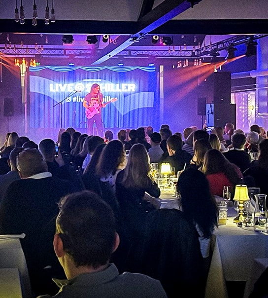 Dinnerkoncert med Tue West