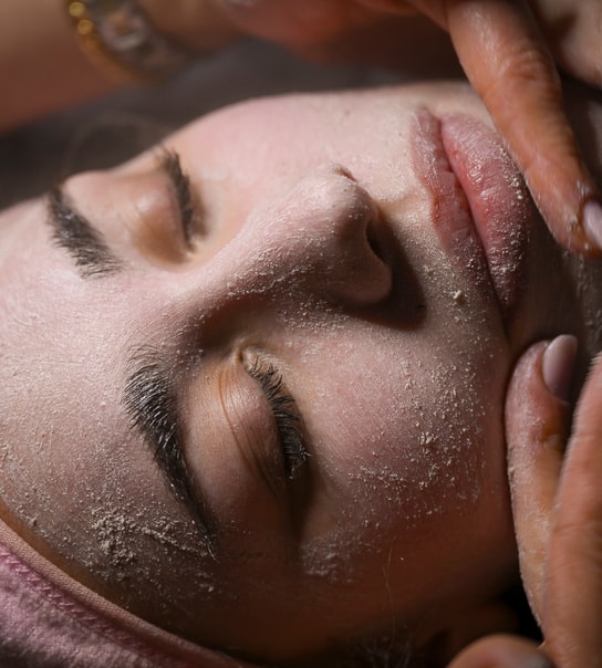 Valgfri Ansigtbehandling - Kosmetolog Valby