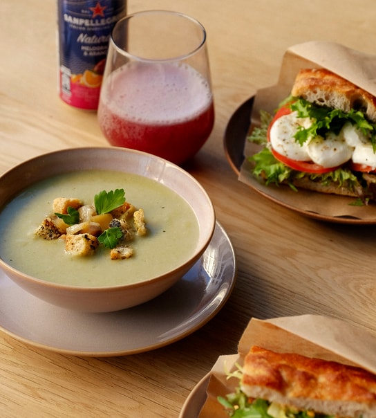 The Premium Focaccia Set @ Govinda's Kitchen - Perfekt Vegetarisk Vintercombo