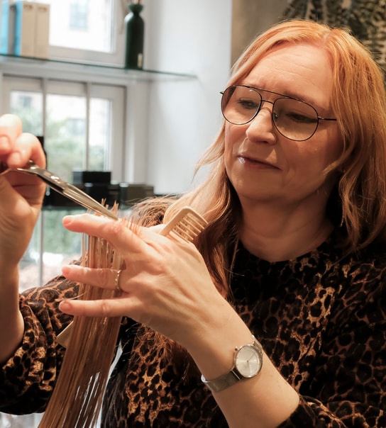 Frisør Pigalle - Klip og Farvning