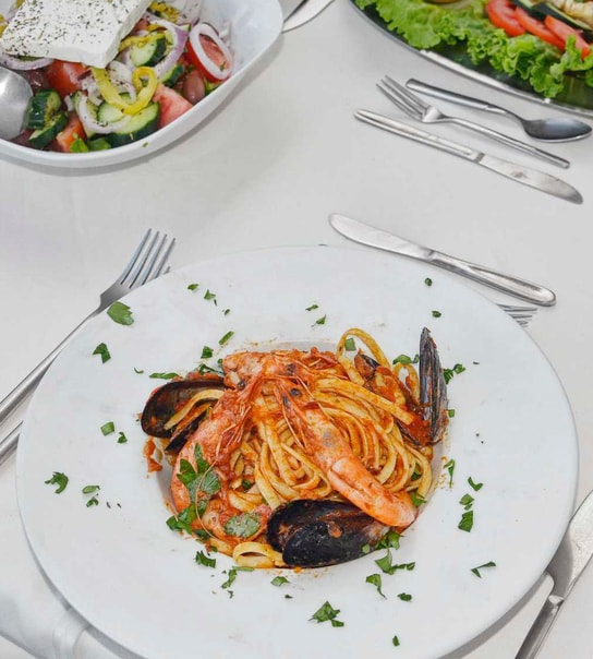 Apollo: Strand-ferie på Korfu