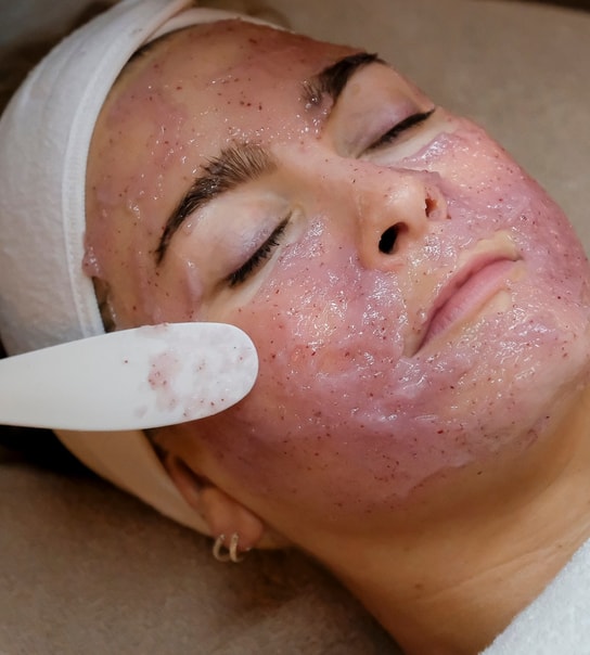 Luksus Ansigtsbehandling hos HNG HAIRCONCEPT