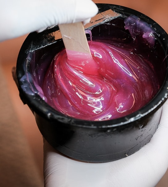 Skånsom Hårfjerning med Sugaring/Voks