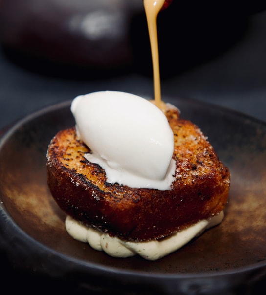 Forårsmenu hos Restaurant Rebel - Anbefalet i Michelin-guiden på 12. år