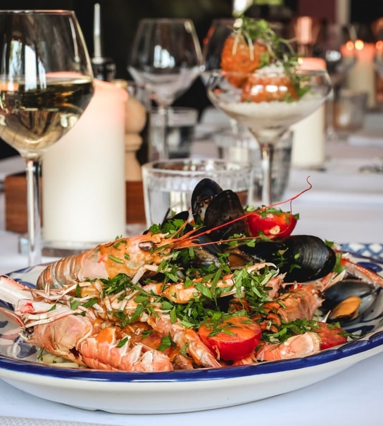 4-Retters Italiensk Gastronomi & Vinmenu | Como Indre By