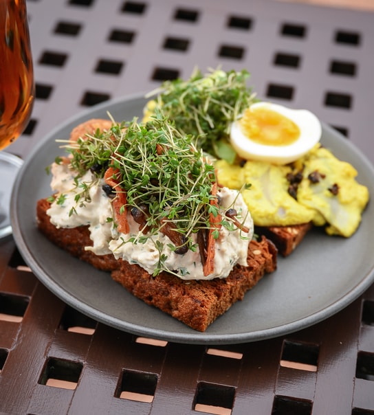 2 Valgfri Smørrebrød - Restaurant Lakeside