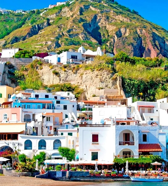 Fortryllende rejse til italiener-øen Ischia