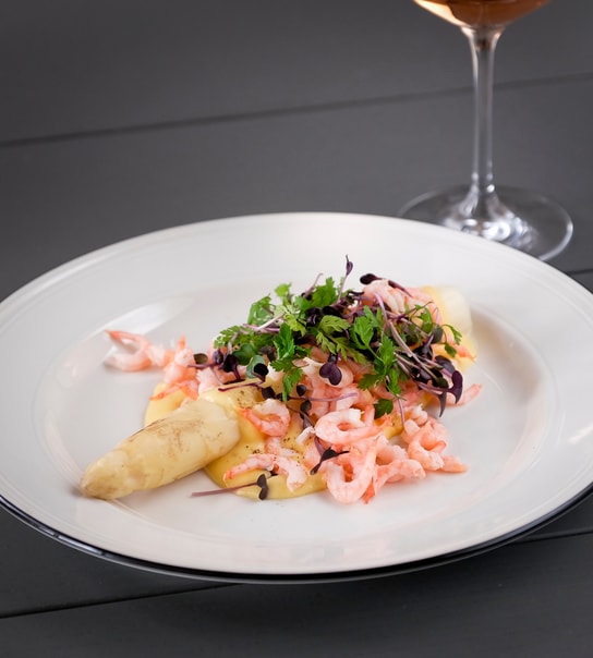 2-retters menu på No. 22 Bistro - Udsøgt gastronomi og udsigt over Rungsted Havn