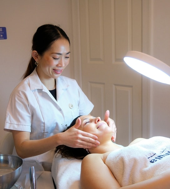 Luksuriøs Ansigtsbehandling - 60 min.