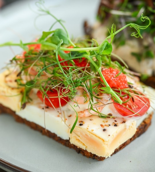 2 Valgfri Smørrebrød + Sødt Hos Florie
