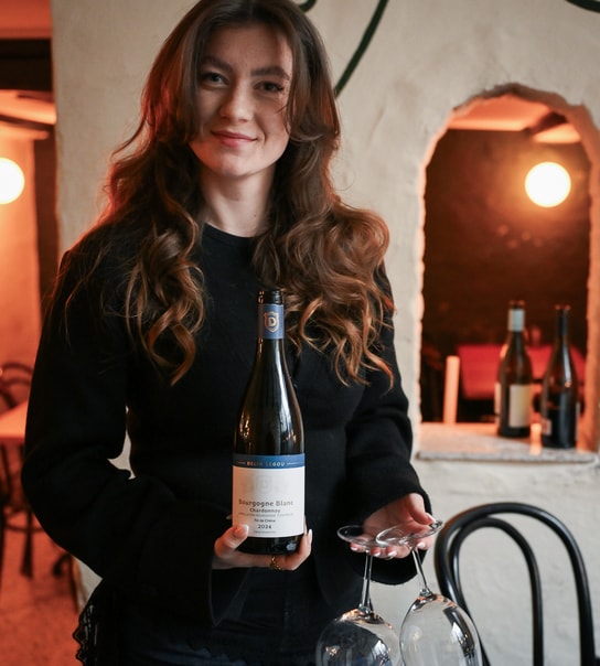 2 Valgfrie Glas @ Bar Somm' - Udforsk Alt Fra De Robuste Røde til De Sprøde Hvide 