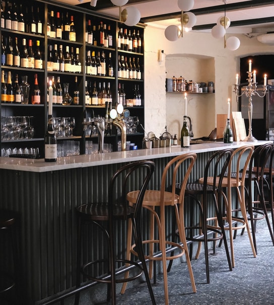 2 Valgfrie Glas @ Bar Somm' - Udforsk Alt Fra De Robuste Røde til De Sprøde Hvide 