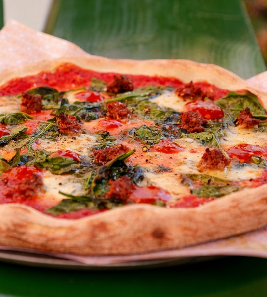 Valgfri surdejspizza til frokost hos @GORMs i Tivoli Food Hall