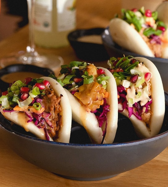 Valgfri Bowl/Bao Buns fra Poké & Sons