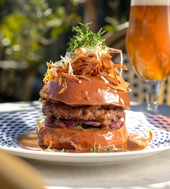 Gourmet Bøfsandwich hos Frederiksberg Rådhuskælder