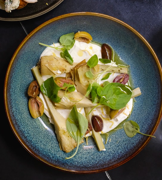 Sommerinspireret Sharing Menu på Bomhuset