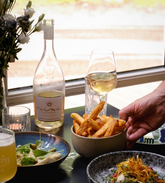 Sommerinspireret Sharing Menu på Bomhuset