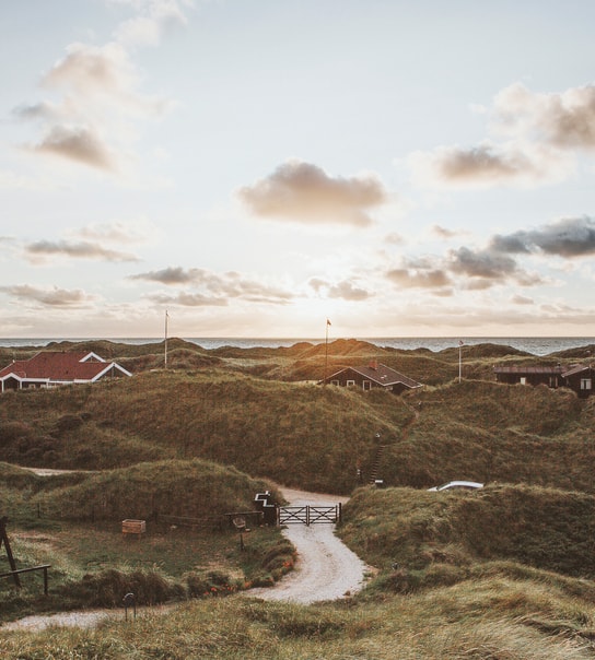 Spar op til 47%: Strandsurfing eller ferie i tagtelt