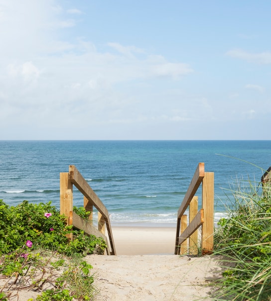 Spar op til 47%: Strandsurfing eller ferie i tagtelt