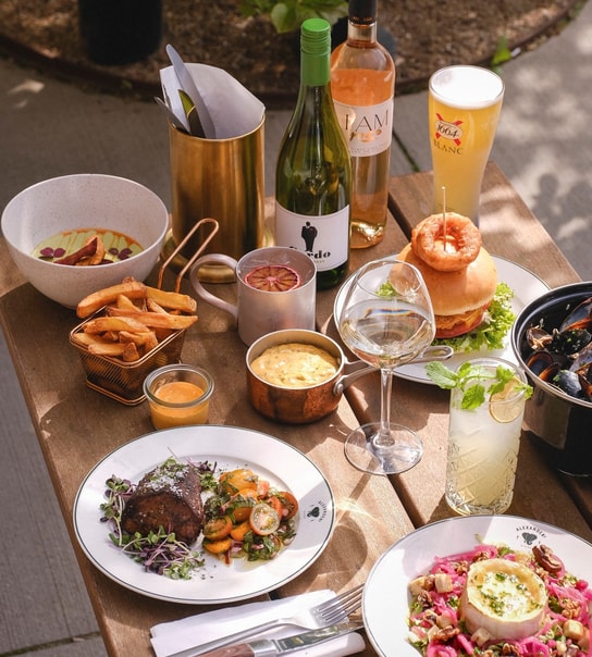 3-Retters Sommermenu @ Carlsberg Byens Darling - Alexanders Bistro