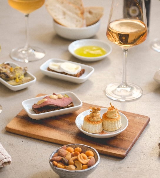 Vin & Tapas @ Matching Grapes på Vesterbro - Gode Glas, Grin & Bidder