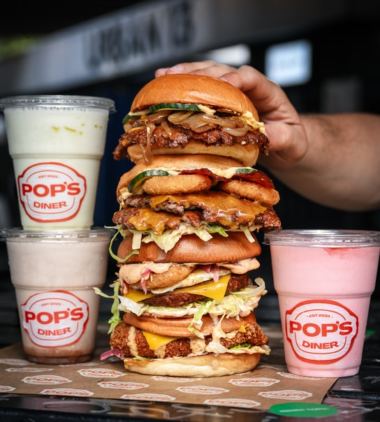 Valgfri Burger + Milkshake @ Pops Diner - Byens Bedste Burger under Buen