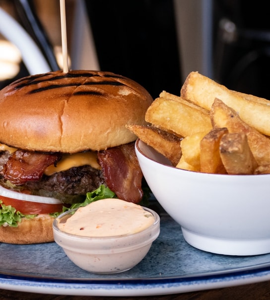 Valgfri Burgermenu - Cafe Kaleidoskop