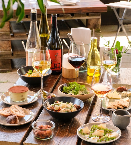 Månedens Menu @ Vinøs - Valgfri 3-Retters På Den Hyggelige Vinbar