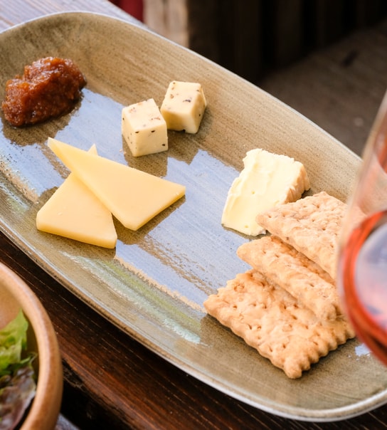 Månedens Menu @ Vinøs - Valgfri 3-Retters På Den Hyggelige Vinbar