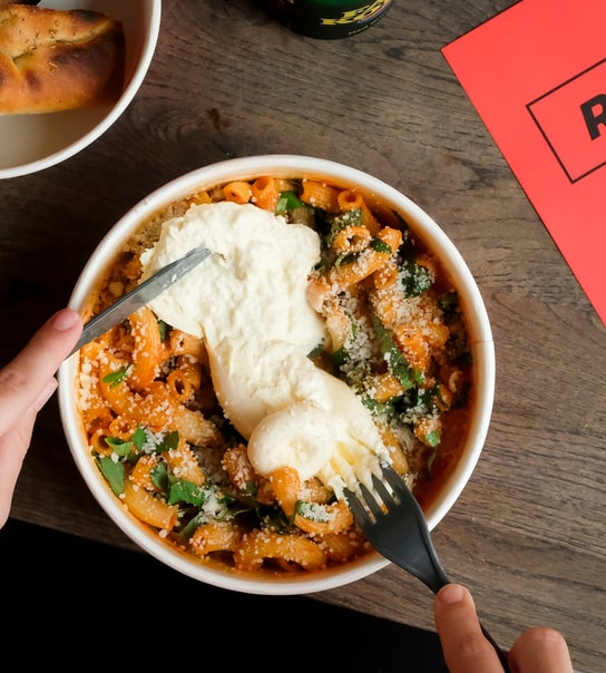 ½ PRIS: Valgfri Pastaret hos RAGU
