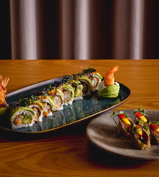 Sushi Lovers - Chirashi Bowl & Menuer