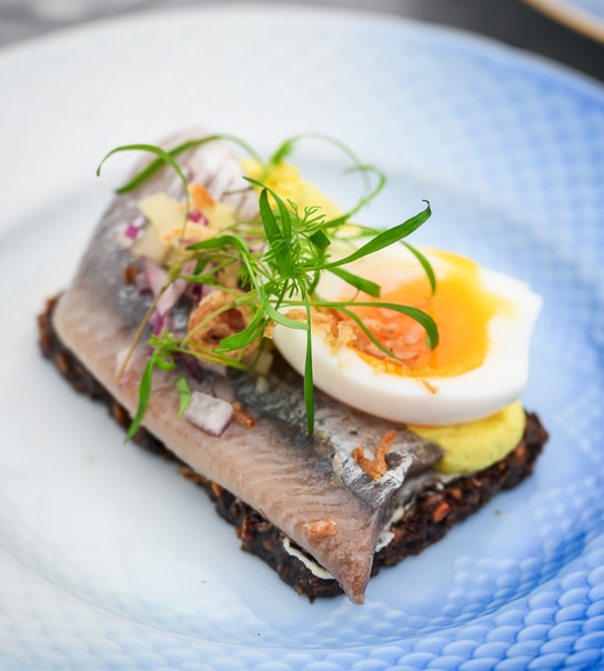 Valgfri 3-retters Frokostmenu på Restaurant NU & DA