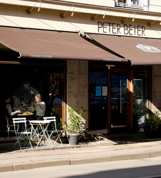 Valgfri Isdessert + Kaffe @ Peter Beier - 13 Lokationer Takeaway & To Stay