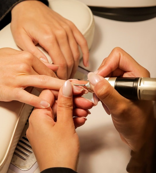 Manicure/Spa Pedicure m. CND Shellac