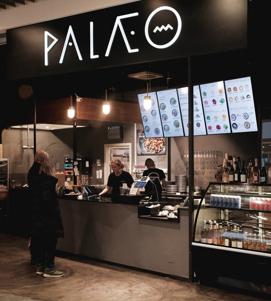 ½ PRIS: Valgfri Stor Salat @ PALÆO -  Always Go For The Greens!