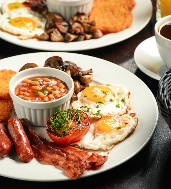 Full English Breakfast på Proud Mary